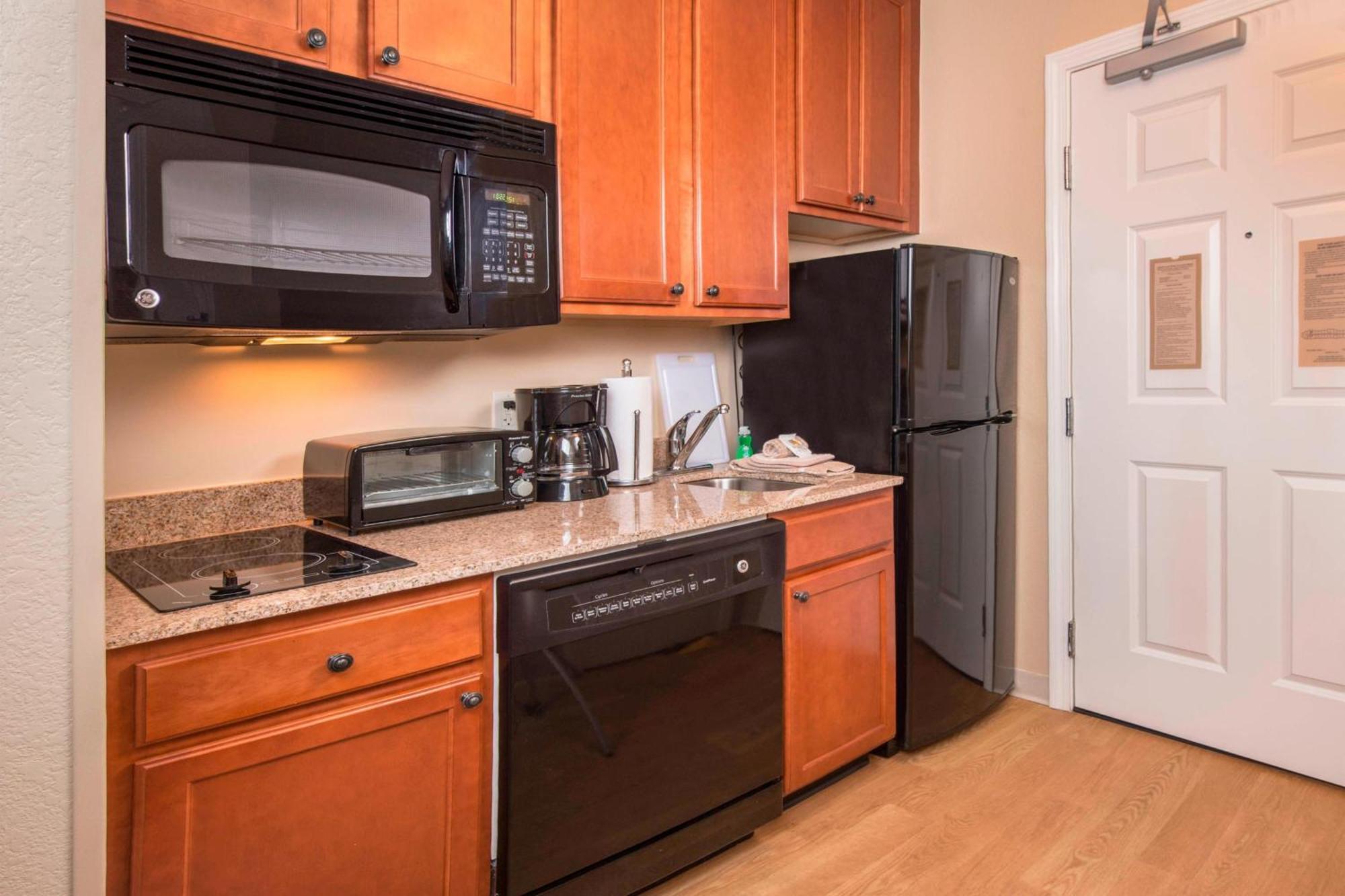 Towneplace Suites By Marriott Clinton At Joint Base Andrews Екстер'єр фото